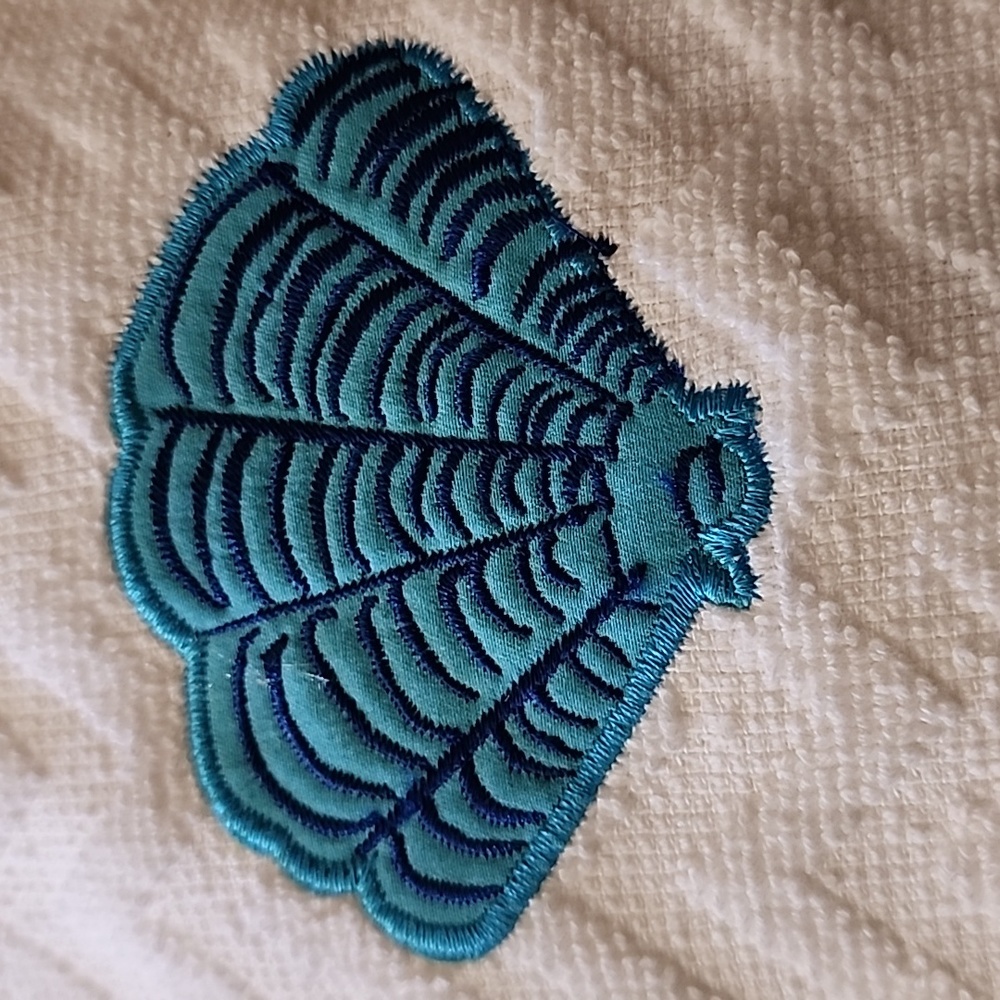 Seashell Kitchen Towel Set - Picture 5 of 7